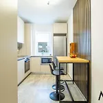 Mohost Four - Elegant Mountain Escape *