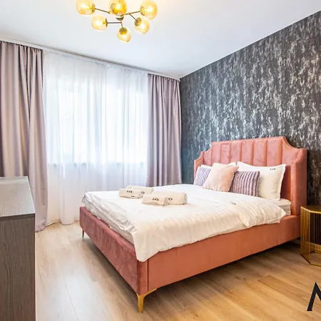 Mohost Four - Elegant Mountain Escape *