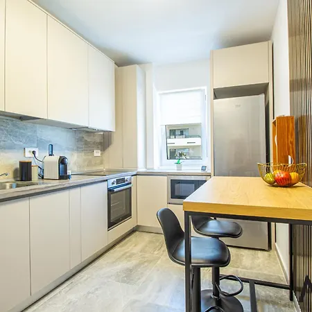 Appartamento Mohost Four - Elegant Mountain Escape