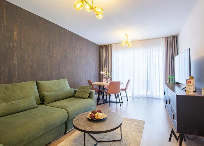 Mohost Four - Elegant Mountain Escape *