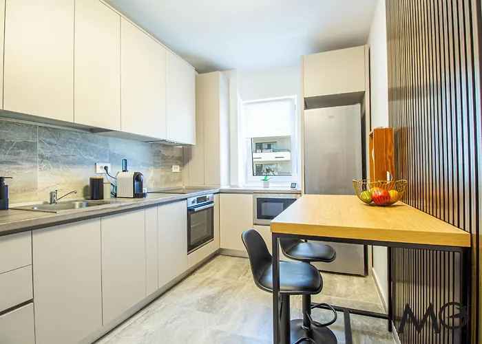 Mohost Four - Elegant Mountain Escape * Брашов